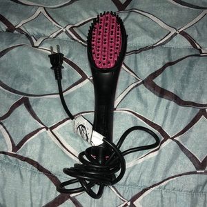 Simply Straight (brush hair straightener)